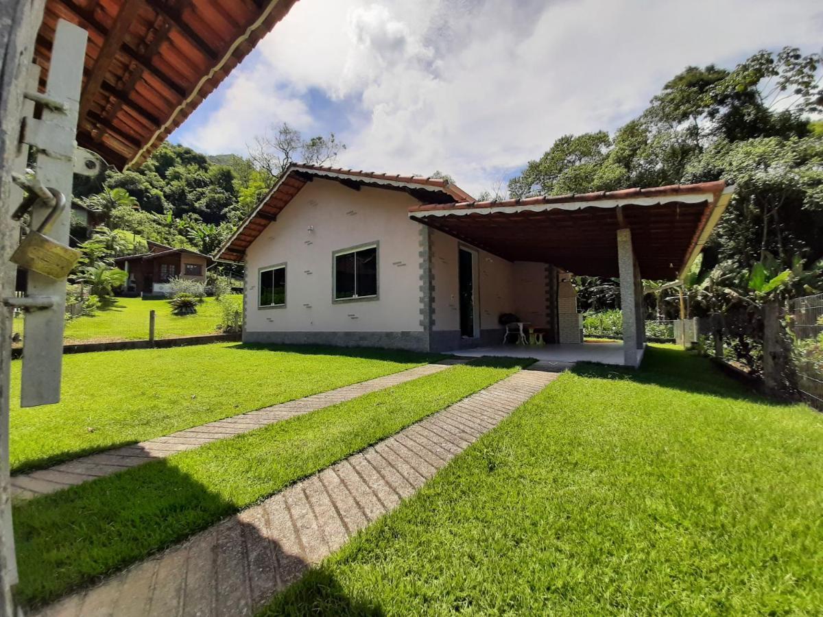 Casa Rosa Lumiar, Cachoeira Particular E Fazendinha Exterior photo